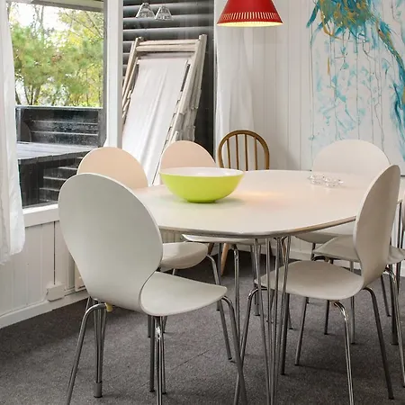 בית נופש Three-bedroom Holiday In *
