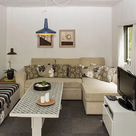 בית נופש Three-bedroom Holiday In *